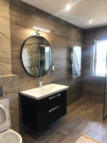 Łazienka w stylu loftowym